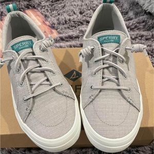 Fun spring or summer Sperrys. Can be used for boating, beaching or lake days.